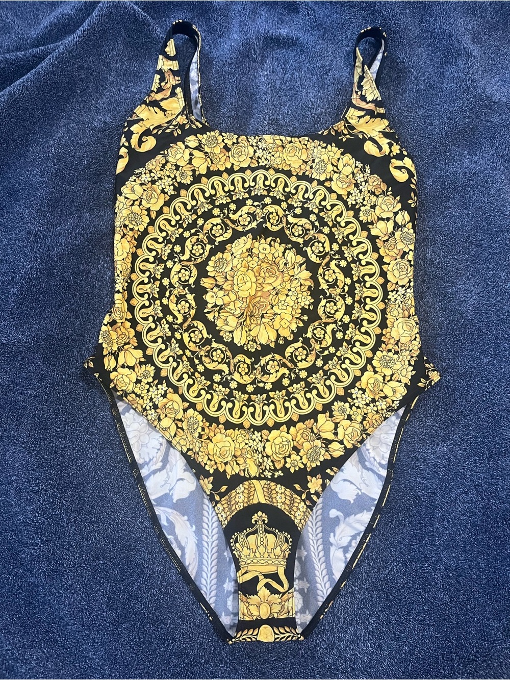 Versace Black & Gold Medallion Floral Women’s One-Piece Swimsuit/bodysuit